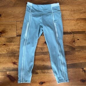 Athleta Rainier Evolve size Med 7/8 Tight Minimalist Grey green Leggings